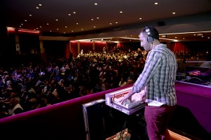DJ