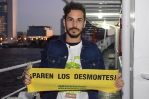 Greenpeace recibe el apoyo de personalidades de la cultura y el espectáculo, en el marco de la visita a la Argentina del Esperanza, el buque más grande de la organización. Bajo el lema “Destruir Bosques es un Crimen”, Greenpeace impulsa la protección de los bosques nativos y  el fin de la deforestación indiscriminada.