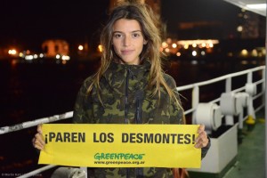 Greenpeace recibe el apoyo de personalidades de la cultura y el espectáculo, en el marco de la visita a la Argentina del Esperanza, el buque más grande de la organización. Bajo el lema “Destruir Bosques es un Crimen”, Greenpeace impulsa la protección de los bosques nativos y  el fin de la deforestación indiscriminada.